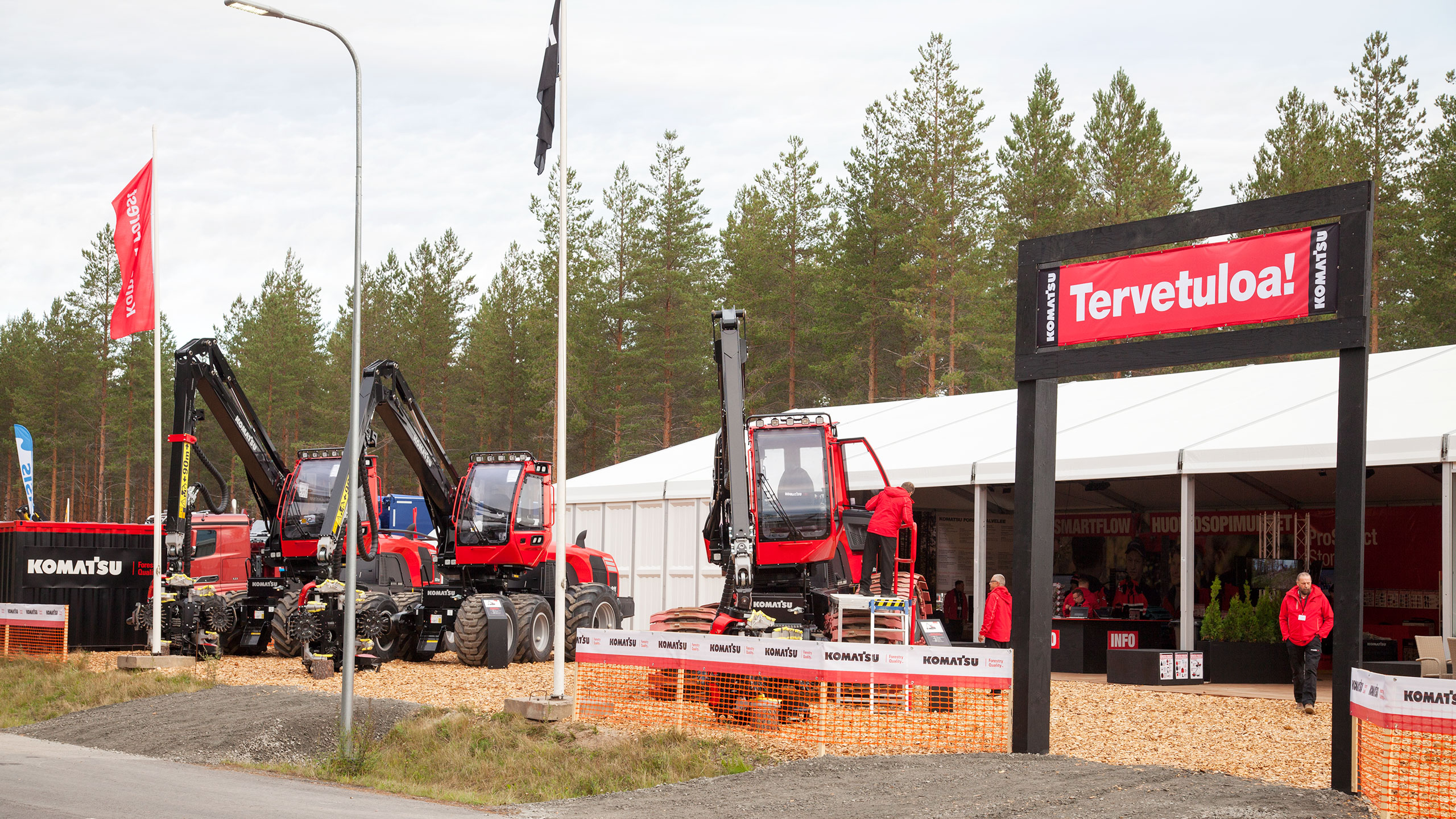 FinnMETKO 2018 -näyttelyn Komatsu Forest Oy:n osasto numero 18