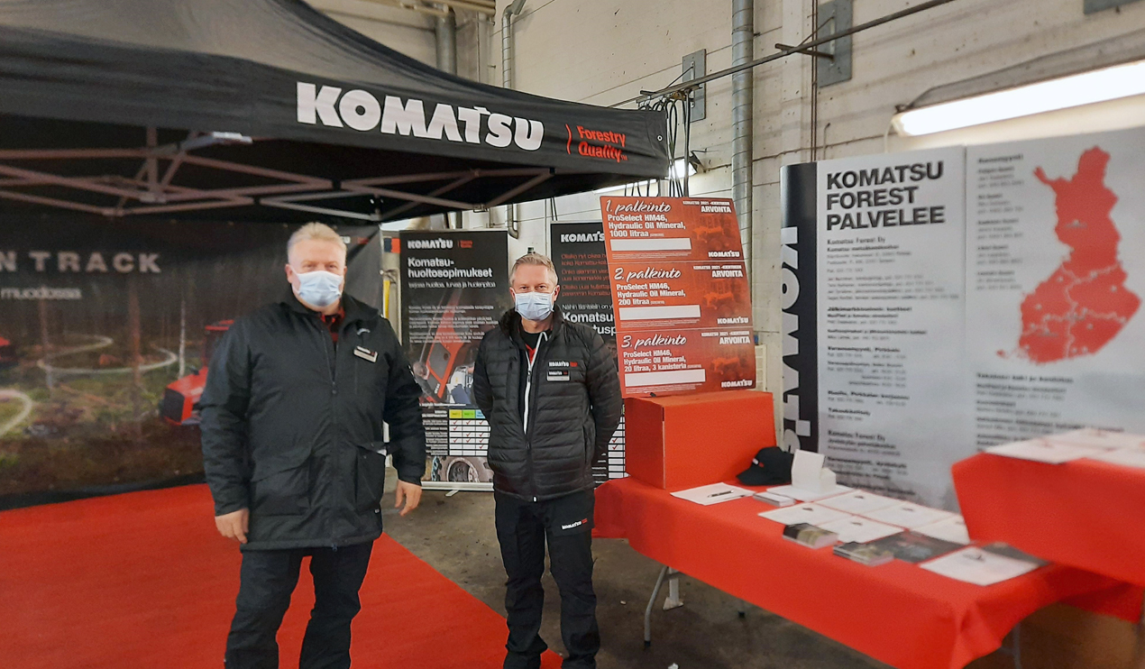 Korona-aikana turvallisuus on tärkeää, toteavat Komatsu Forest Oy:n toimitusjohtaja Jari Nurminen sekä teknisen asiakaspalvelun päällikkö Seppo Kontteli