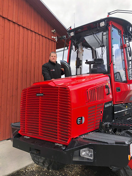 Indrek Reisenbuk ja Komatsu 835