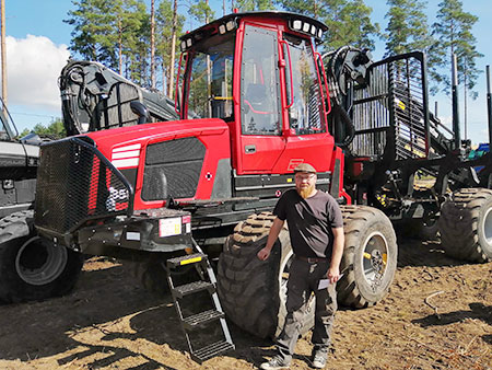 SmartFlow:lla varustettua Komatsu 855:ttä ajanut Teemu Honkalatva voitti Länsirannikon konepäivien kuljettajakilpailun