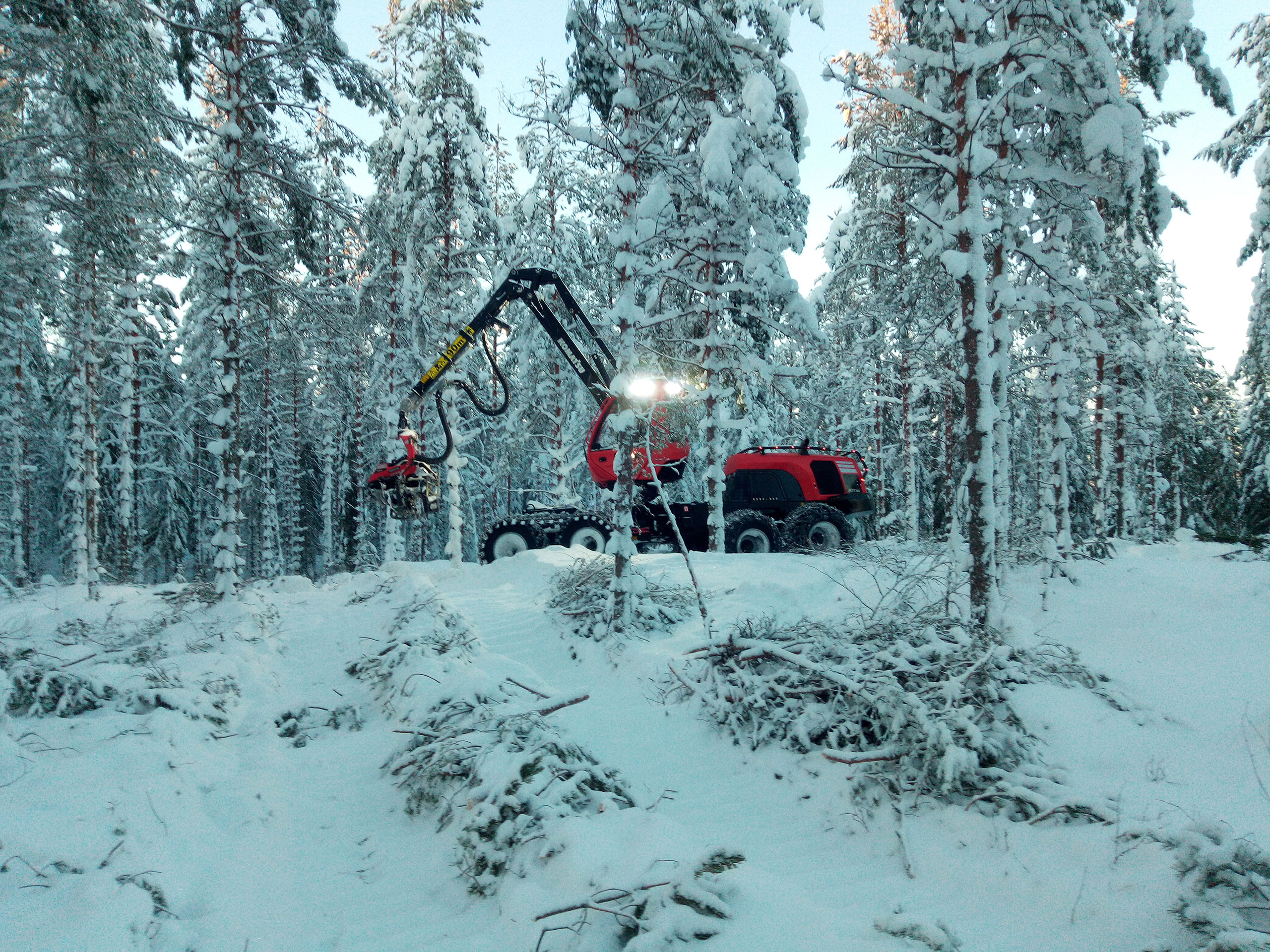 Komatsu Forest -valokuvauskilpailu helmikuu sija 1 Marko Hauta-aho
