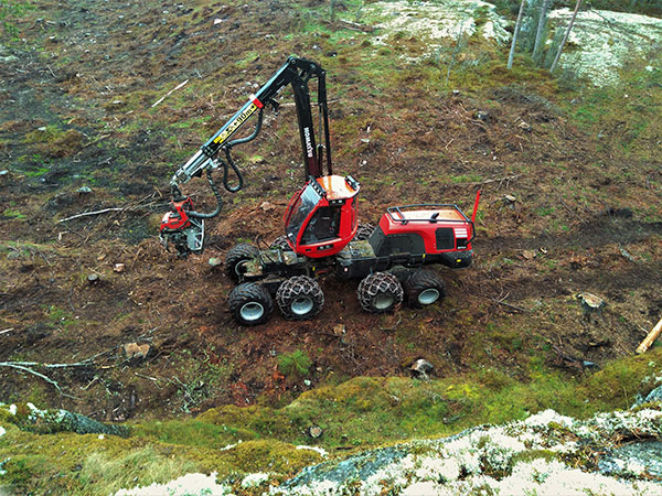 Komatsu Forest -valokuvauskilpailu huhtikuu sija 2. Jonathan Lindholm